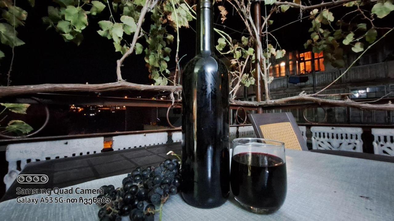 Apartment With A Nice Terrace In Old City Center Tbilisi Exterior foto